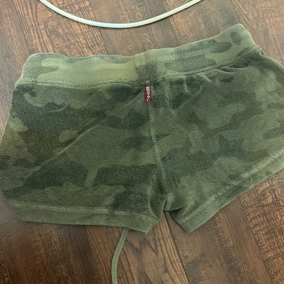 Hardtail shorts - Picture 2 of 3